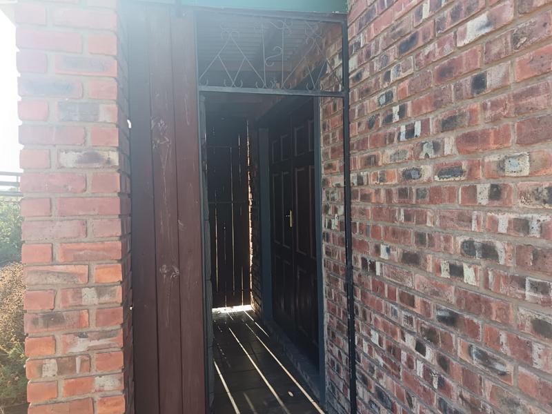 2 Bedroom Property for Sale in Albertinia Western Cape